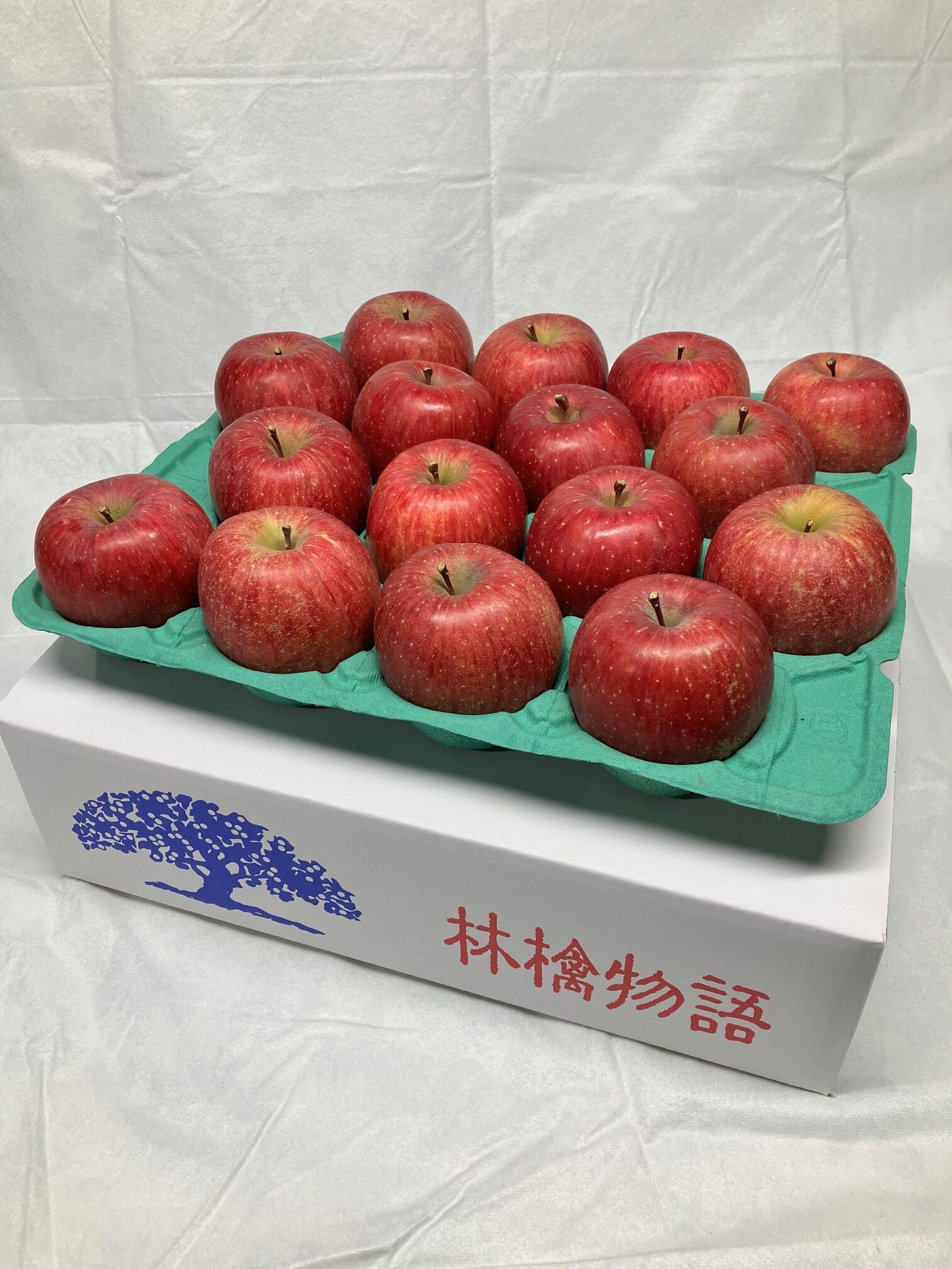 サンふじ【極ふじ】収穫開始！ | りんごの通販｜会津木の実園