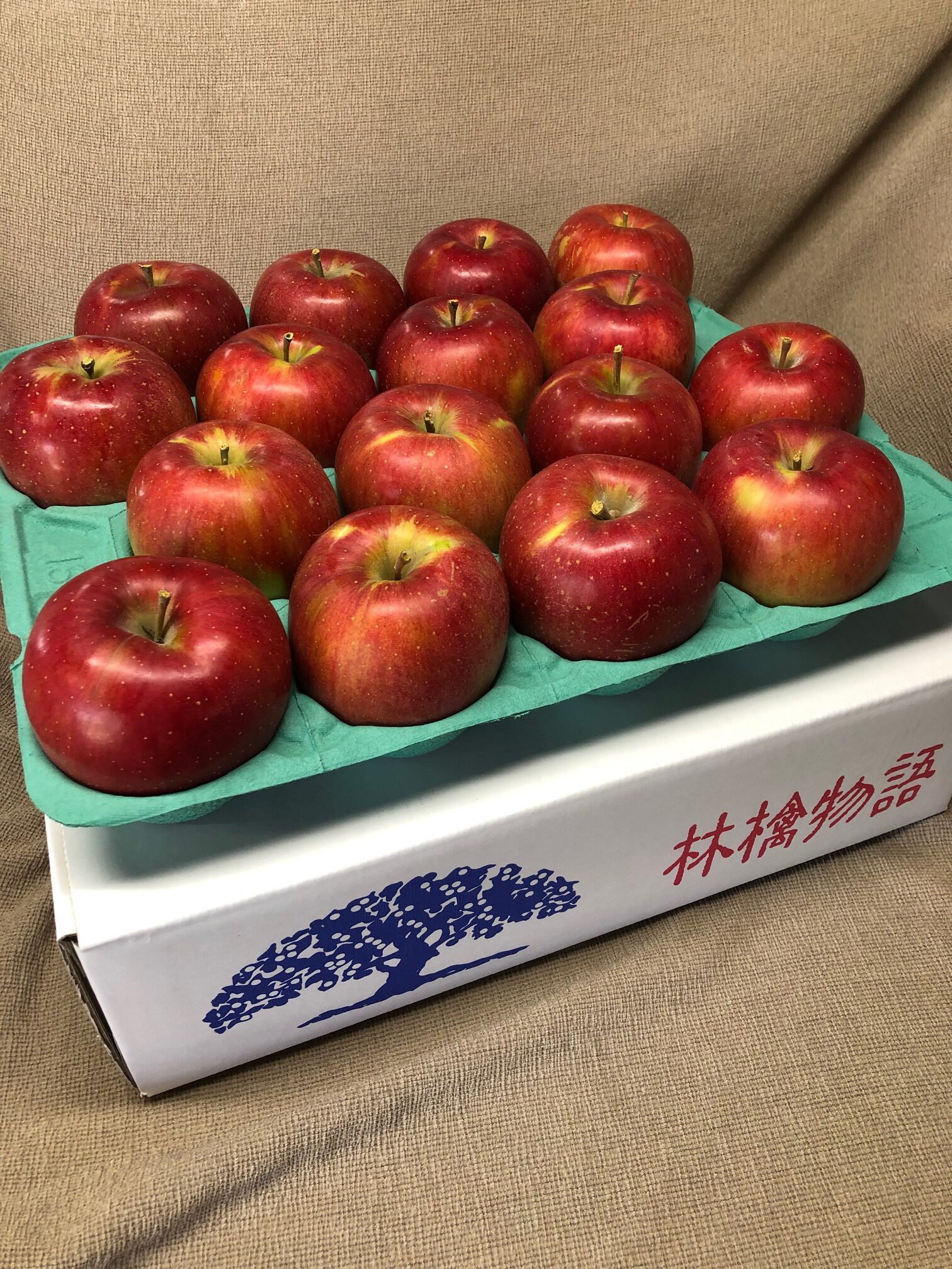 シナノスイート収獲販売開始です | りんごの通販｜会津木の実園